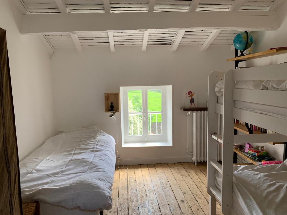 La maison des Hérons Le Vanneau-Irleau Esterno foto